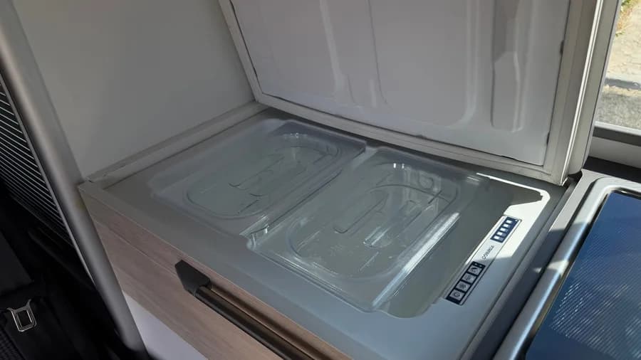Vitrifrigo 40 L 12V compressor fridge, open