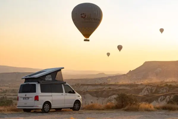 Ford Custom karavan dış görünüm